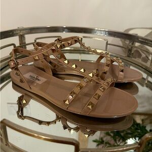 Valentino Garavani Rockstud Flat Rubber Sandals